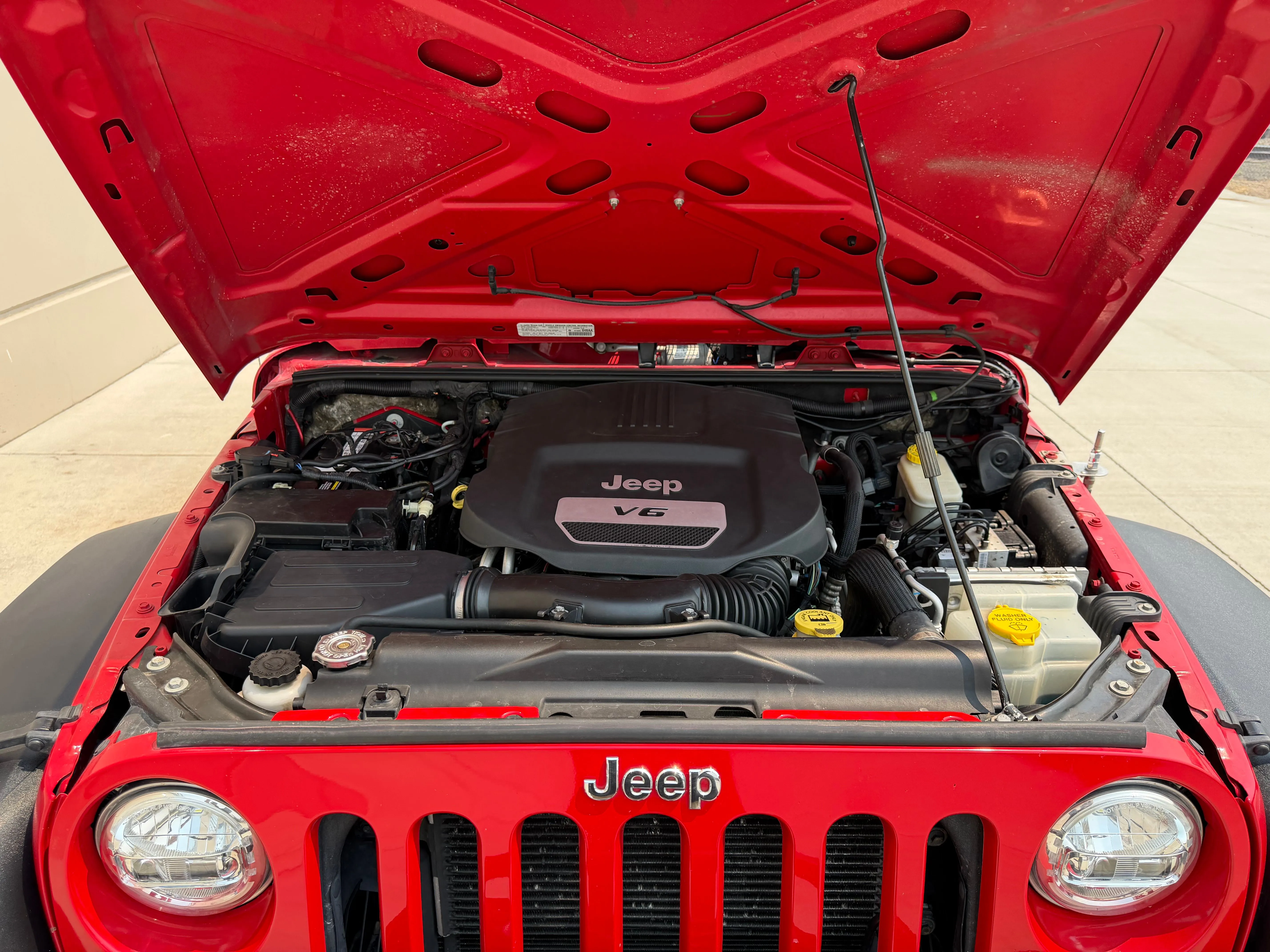 2014 Jeep Wrangler Unlimited Sport — photo 16