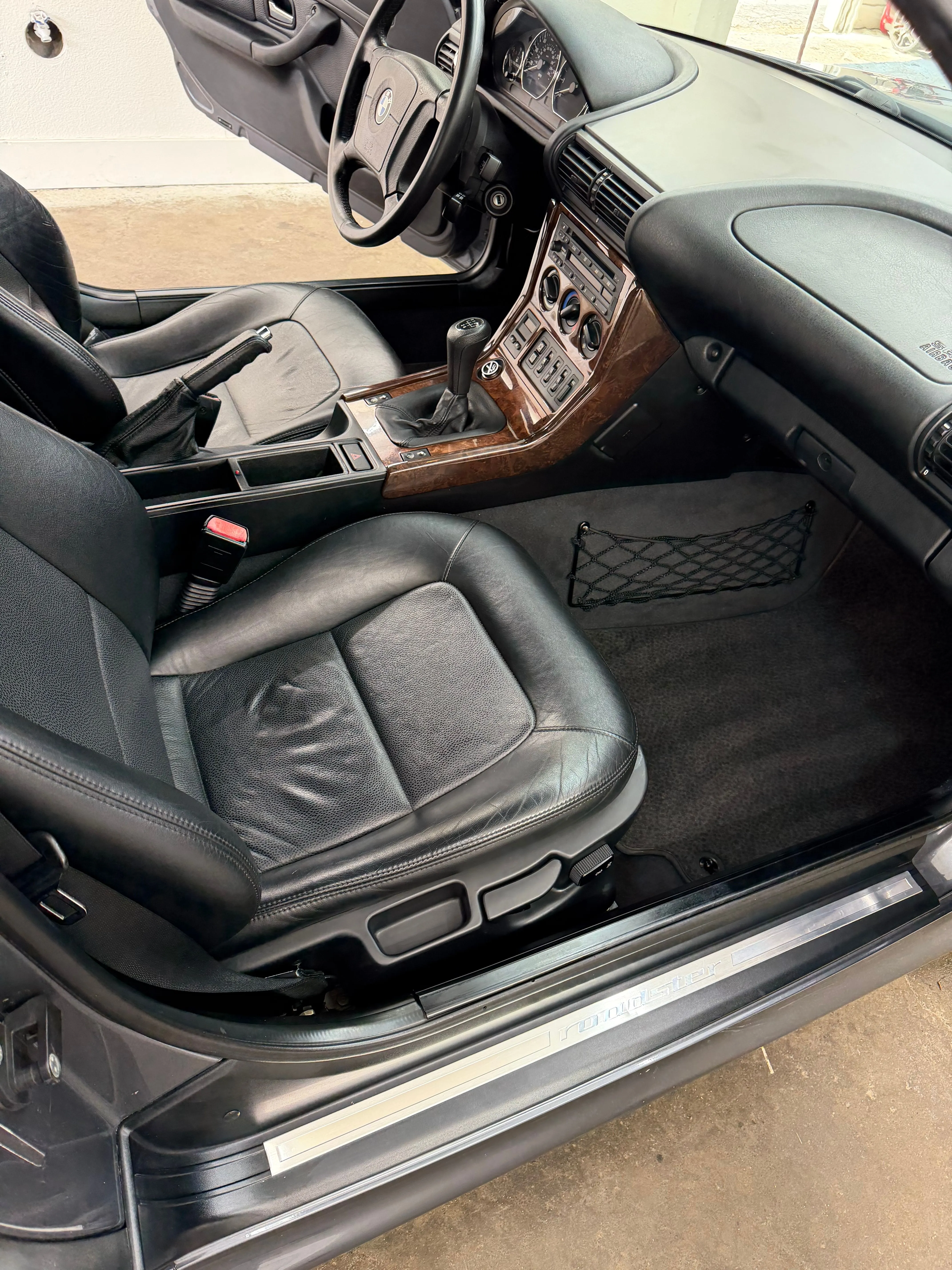 1999 BMW Z3 2.8 Roadster — photo 13